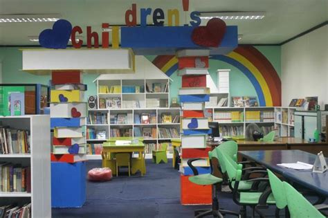Muntinlupa City Library .